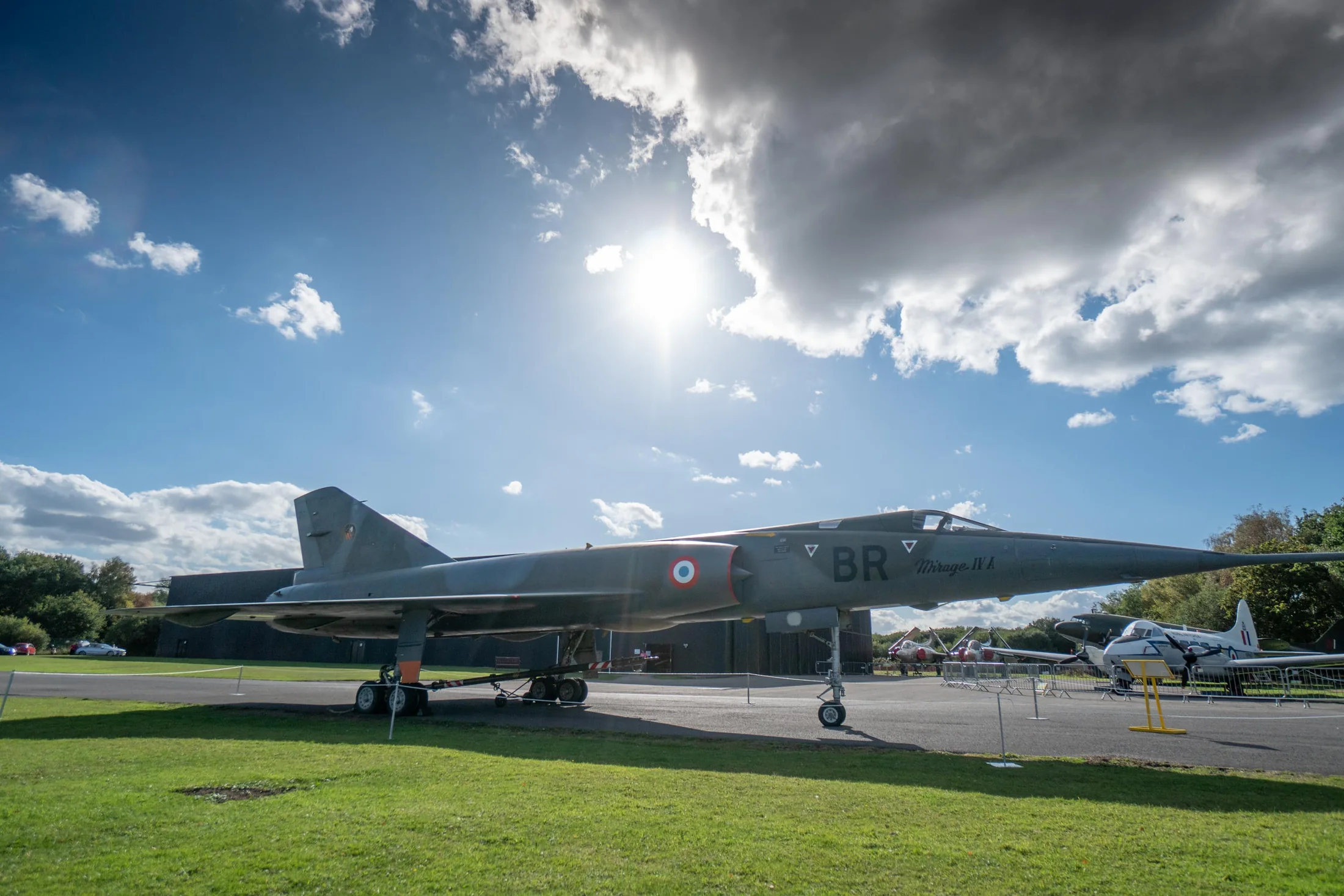 Representative view of Dassault Mirage IV.