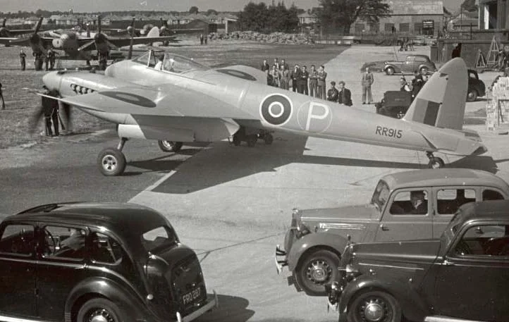 Representative view of de Havilland Hornet.