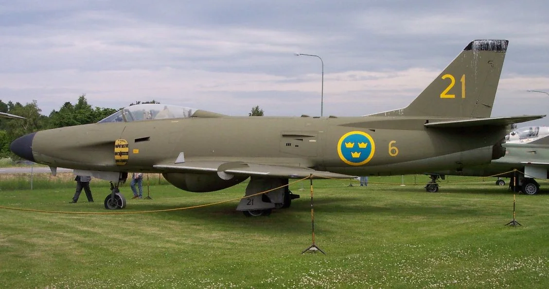 Representative view of Saab 32 Lansen.