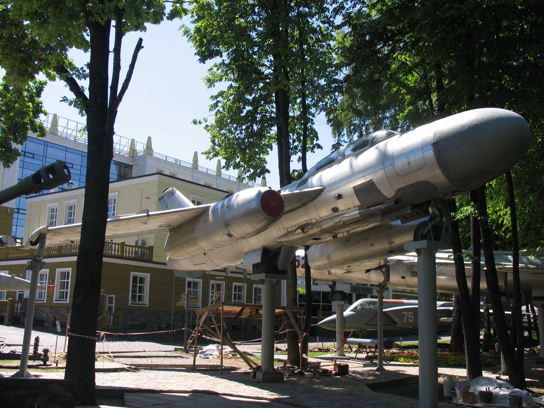 Representative view of Yakovlev Yak-25.